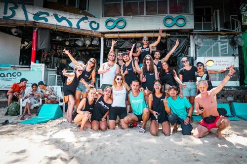 Blanco Beach Bar Hostel (Phi Phi Don) 