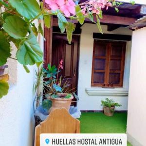 Huellas Hostal Antigua